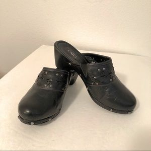 Sz 9 Black Cato Clogs